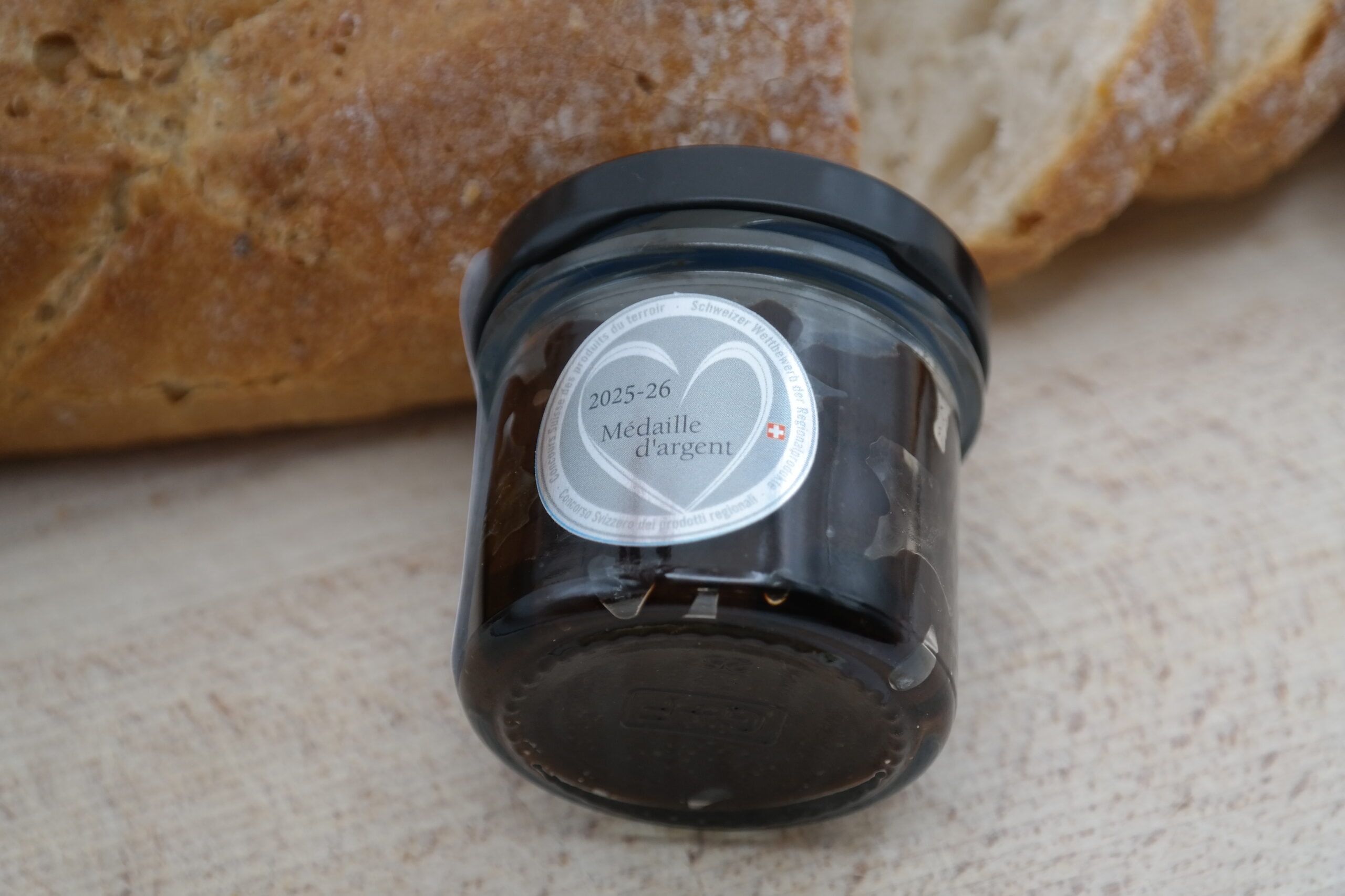Black garlic cream